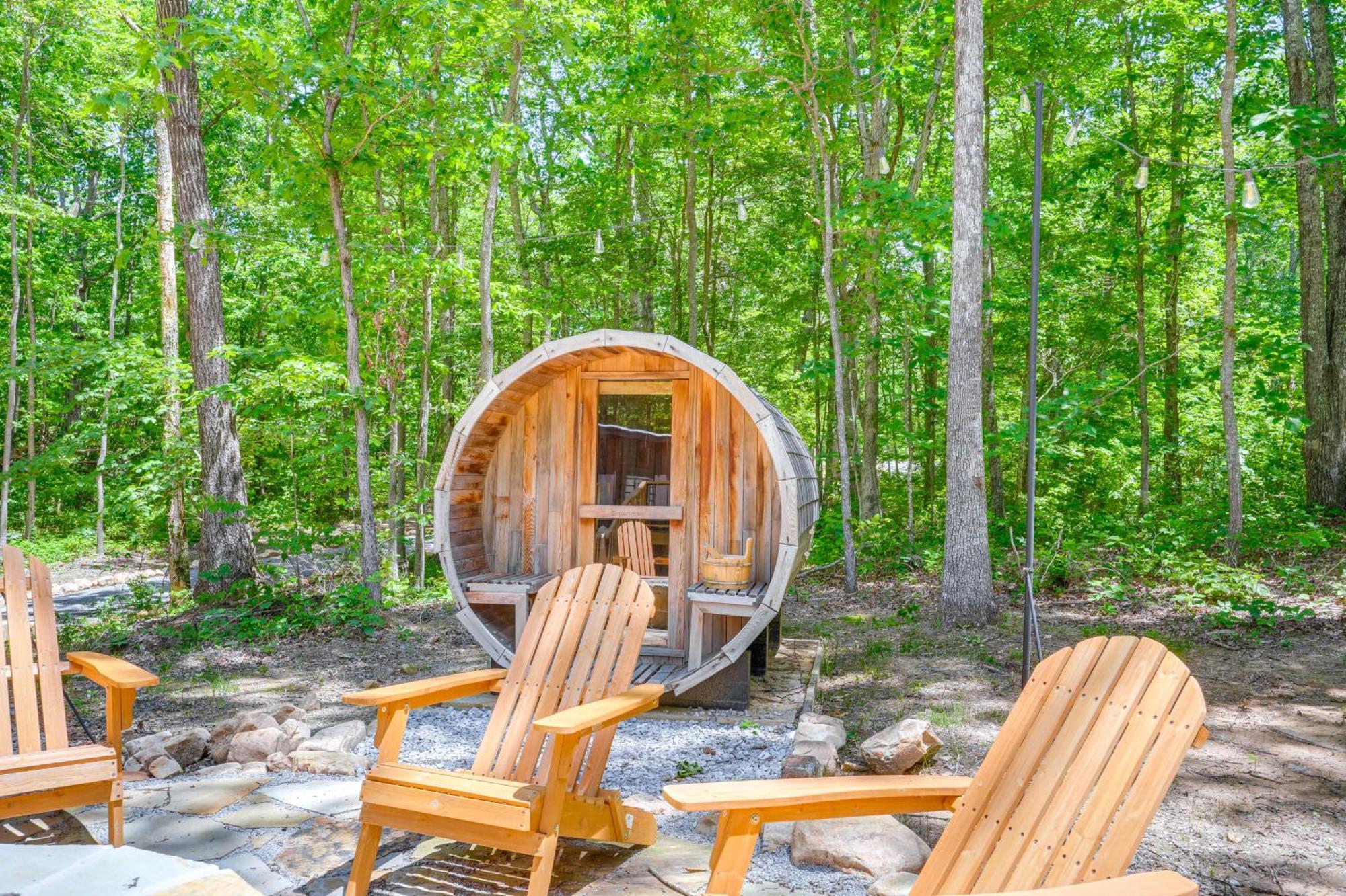 Monteagle Cabin With Swim Spa, Sauna And Fire Pit! Eksteriør billede